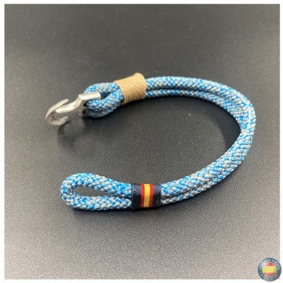 Pulsera cordón azul claro con cierre ancla 2